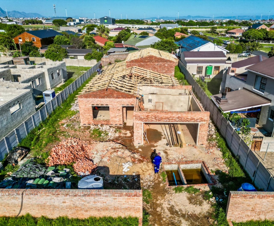 3 Bedroom Property for Sale in Sandbaai Western Cape